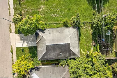 3314 Bassie Ct, Fort Myers, FL 33916 - Photo 4