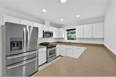 3314 Bassie Ct, Fort Myers, FL 33916 - Photo 8