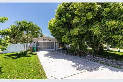 5243 Sunnybrook Ct, Cape Coral, FL 33904 - Photo 4