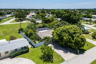 5243 Sunnybrook Ct, Cape Coral, FL 33904 - Photo 6