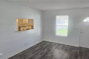 612 Pine Grove Ct, North Fort Myers, FL 33917 - Photo 4