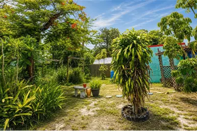 2128 Katherine St, Fort Myers, FL 33901 - Photo 24