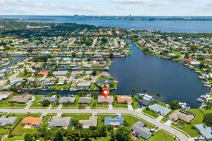 4536 Vinsetta Ave, North Fort Myers, FL 33903 - Photo 38