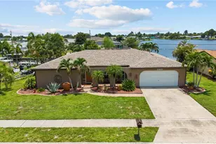 4536 Vinsetta Ave, North Fort Myers, FL 33903 - Photo 2