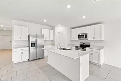 1904 NE 6th Ave, Cape Coral, FL 33909 - Photo 10