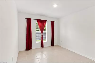 1904 NE 6th Ave, Cape Coral, FL 33909 - Photo 4
