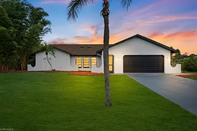 212 SE 4th Ter, Cape Coral, FL 33990 - Photo 2