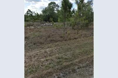952 Kyle Ave, Lehigh Acres, FL 33974 - Photo 2