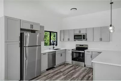 603 Hawthorne Ave S, Lehigh Acres, FL 33974 - Photo 2