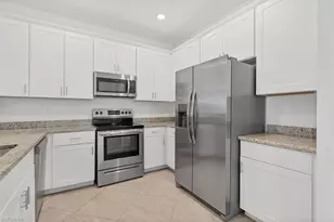 14204 Pine Lodge Ln, Fort Myers, FL 33913 - Photo 4