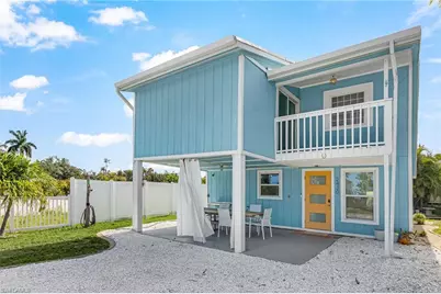 2430 Orange St, Saint James City, FL 33956 - Photo 2