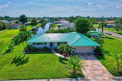4638 Vinsetta Ave, North Fort Myers, FL 33903 - Photo 1