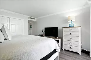 440 Seaview Ct, Marco Island, FL 34145 - Photo 24