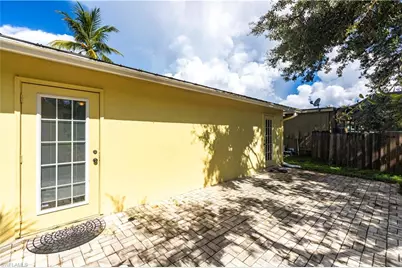 27654 Franklin St, Bonita Springs, FL 34134 - Photo 18