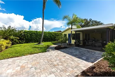 27654 Franklin St, Bonita Springs, FL 34134 - Photo 2