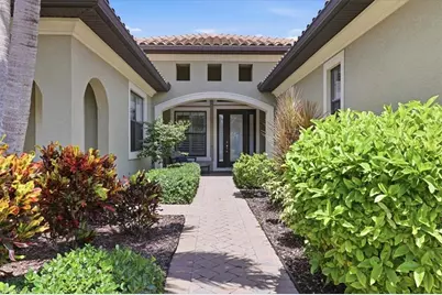 10120 Belcrest Blvd, Fort Myers, FL 33913 - Photo 4