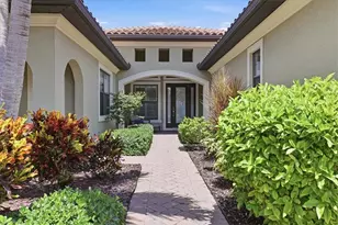 10120 Belcrest Blvd, Fort Myers, FL 33913 - Photo 4