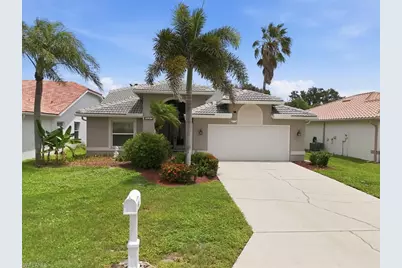 8137 Breton Cir, Fort Myers, FL 33912 - Photo 2