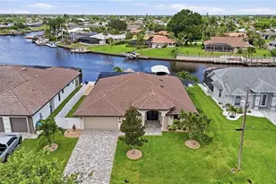 3221 SE 10th Ave, Cape Coral, FL 33904 - Photo 2