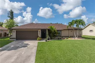 226 SW 44th Terrace, Cape Coral, FL 33914 - Photo 2