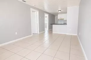 3240 Dora St, Fort Myers, FL 33916 - Photo 2