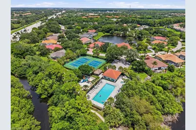 8861 Creek Run Dr, Bonita Springs, FL 34135 - Photo 50