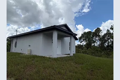 1092 Norton Ave S, Lehigh Acres, FL 33974 - Photo 8
