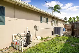 1446 Cumberland Ct, Fort Myers, FL 33919 - Photo 42
