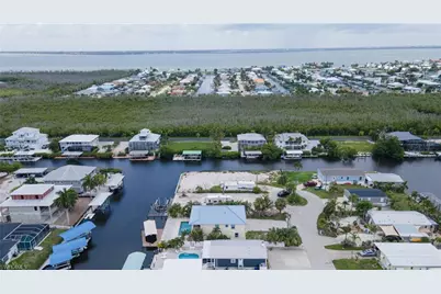 2692 N Ibis Ct, Saint James City, FL 33956 - Photo 4