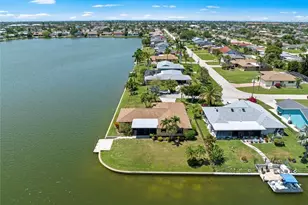 219 SE 19th Ct, Cape Coral, FL 33990 - Photo 42