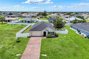 511 NW 26th St, Cape Coral, FL 33993 - Photo 2
