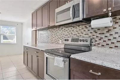 101 Lucille Ave, Fort Myers, FL 33916 - Photo 8