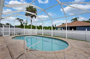 3705 Kilarney St, Fort Myers, FL 33905 - Photo 2