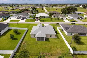 923 NE 9th Terrace, Cape Coral, FL 33909 - Photo 28