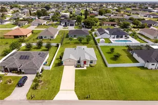 923 NE 9th Terrace, Cape Coral, FL 33909 - Photo 26