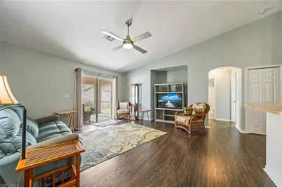 923 NE 9th Ter, Cape Coral, FL 33909 - Photo 6
