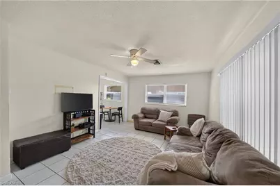 1306 SE 40th Ter, Cape Coral, FL 33904 - Photo 4