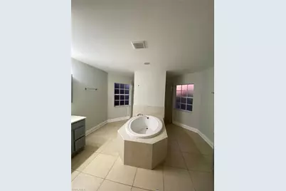 5100 Hanna Ave N, Lehigh Acres, FL 33971 - Photo 8