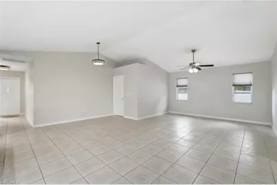 524 SE 8th Pl, Cape Coral, FL 33990 - Photo 24