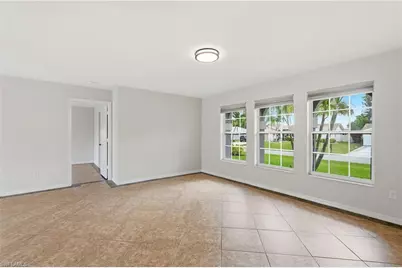 524 SE 8th Pl, Cape Coral, FL 33990 - Photo 12
