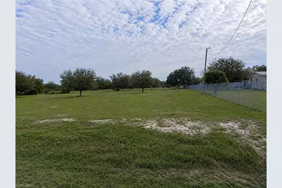 155 N Datil St, Clewiston, FL 33440 - Photo 4