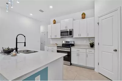 17742 Paradiso Way, North Fort Myers, FL 33917 - Photo 14