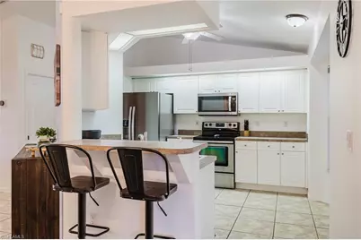 1205 SE 12th Ln, Cape Coral, FL 33990 - Photo 10