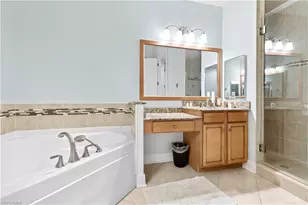 198 Shadroe Cove Cir, Cape Coral, FL 33991 - Photo 24