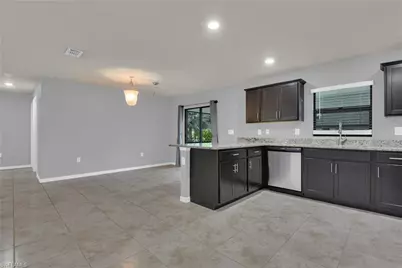 1401 NW 10th Ter, Cape Coral, FL 33993 - Photo 10