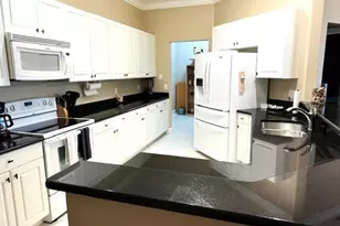 2743 First St, Fort Myers, FL 33916 - Photo 4
