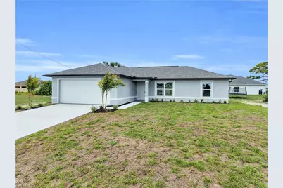 310 NE 9th Ter, Cape Coral, FL 33909 - Photo 1