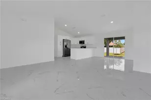 310 NE 9th Terrace, Cape Coral, FL 33909 - Photo 10