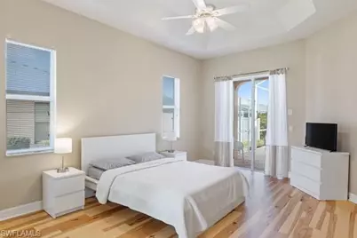 2111 SW 51st St, Cape Coral, FL 33914 - Photo 10
