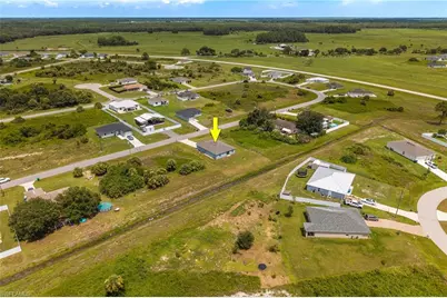 8043 Mangrove Cir, Labelle, FL 33935 - Photo 32